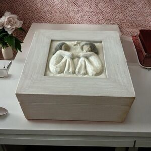 Vintage 2005 Willow Tree Susan Lordi Friendship Memory Box Wooden #26622 Demdaco